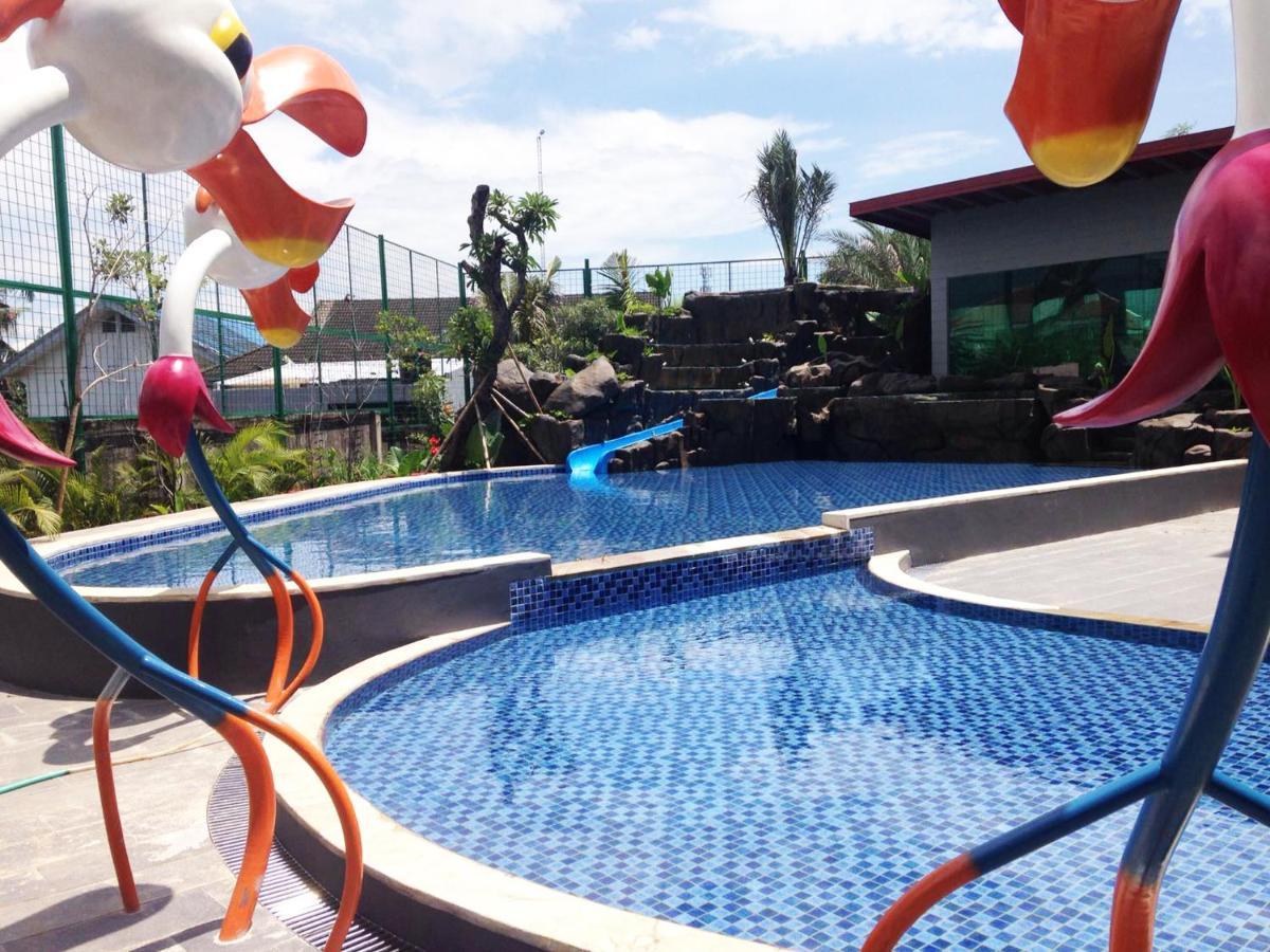 Maxonehotels At Resort Makassar Luaran gambar
